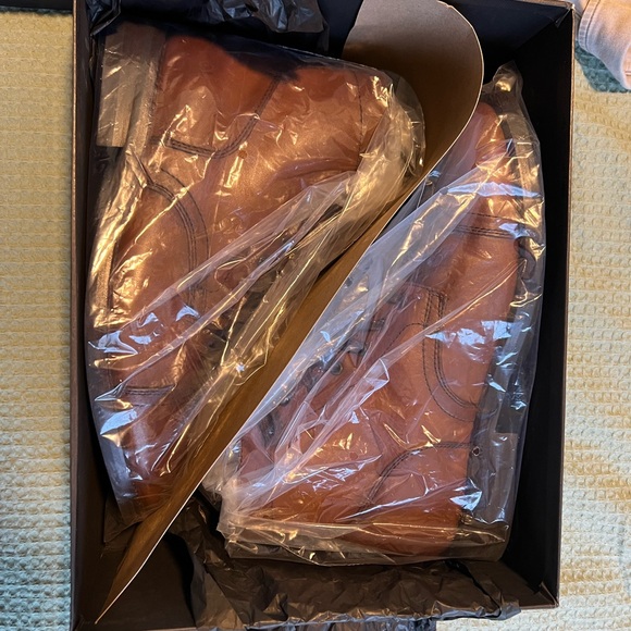 Men's Thursday Leather Boots - Picture 10 of 11